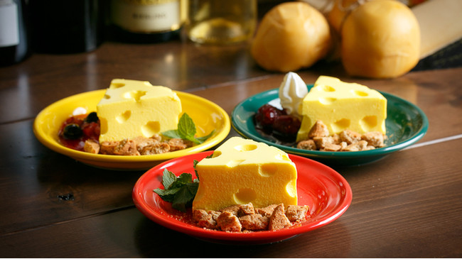 絵本に出てくるようなチーズの形のチーズケーキが100円 夏休みは日比谷でチーズを堪能 Ccc Cheese Cheers Cafe Hibiya チーズチーズカフェ日比谷 Globridge Inc